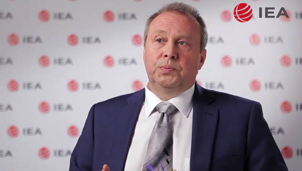 Исполнительный директор IEA Дирк Хастедт Исполнительный директор IEA Дирк Хастедт