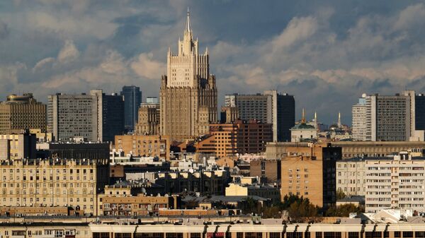 Вид на Москву со смотровой площадки МГУ им. М.В. Ломоносова Вид на Москву со смотровой площадки МГУ им. М.В. Ломоносова