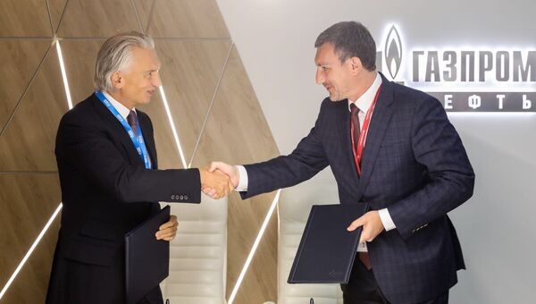 Приамурье на ВЭФ договорилось использовать битумные материалы Газпром нефти Приамурье на ВЭФ договорилось использовать битумные материалы Газпром нефти