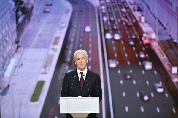 Избранный мэр Москвы Сергей Собянин на церемонии официального вступления в должность в Московском концертном зале Зарядье. 18 сентября 2018 Избранный мэр Москвы Сергей Собянин на церемонии официального вступления в должность в Московском концертном зале Зарядье. 18 сентября 2018