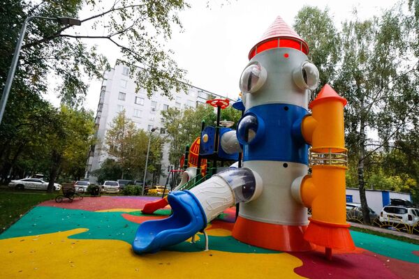 Детская площадка в районе Орехово-Борисово Северное Детская площадка в районе Орехово-Борисово Северное