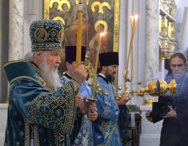 Патриарх Московский и всея Руси Кирилл во время богослужения в Свято-Духовом кафедральном соборе в Минске Патриарх Московский и всея Руси Кирилл во время богослужения в Свято-Духовом кафедральном соборе в Минске
