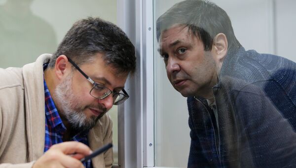 Адвокат Андрей Доманский и руководитель портала РИА Новости Украина Кирилл Вышинский. Архивное фото Адвокат Андрей Доманский и руководитель портала РИА Новости Украина Кирилл Вышинский. Архивное фото