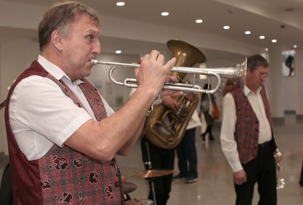 Музыка в городе в комплексе Миллениум Музыка в городе в комплексе Миллениум