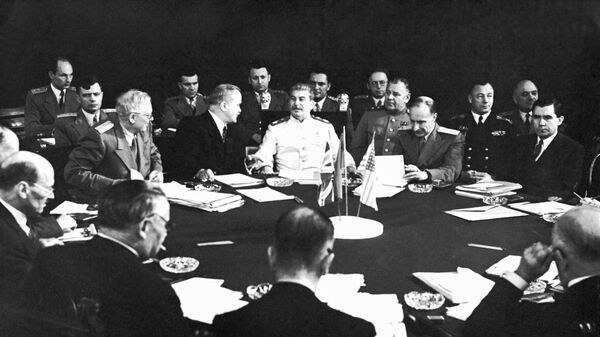 Участники Потсдамской конференции. 1945 год Участники Потсдамской конференции. 1945 год