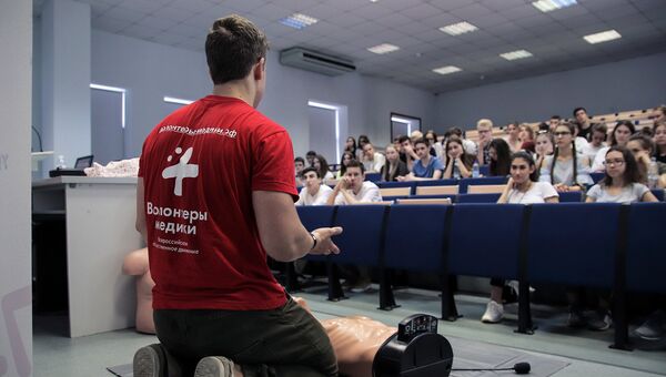 Иностранные студенты стали слушателями школы волонтера-медика в Башкирии Иностранные студенты стали слушателями школы волонтера-медика в Башкирии