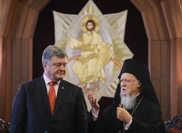 Президент Украины Петр Порошенко и Константинопольский патриарх Варфоломей на встрече в резиденции патриарха в Стамбуле. 3 ноября 2018 Президент Украины Петр Порошенко и Константинопольский патриарх Варфоломей на встрече в резиденции патриарха в Стамбуле. 3 ноября 2018
