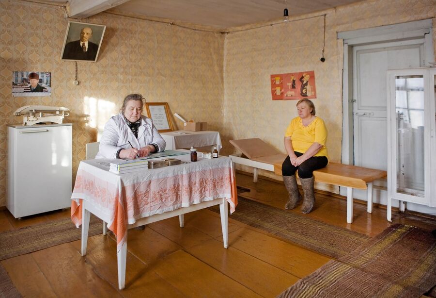 Работа немецкого фотографа Фрэнка Херфорта «Консультация врача» Работа немецкого фотографа Фрэнка Херфорта «Консультация врача»