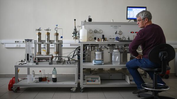 Исследования процесса фильтрации нефти Исследования процесса фильтрации нефти
