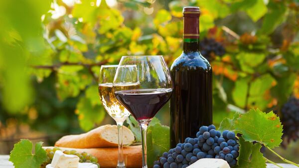 Французские виноделы нарастят продажи в России после введения США пошлин