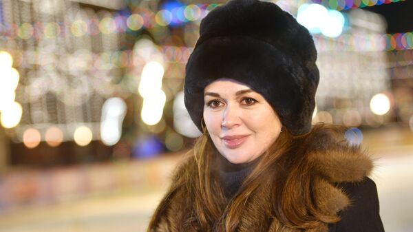 Актриса Анастасия Заворотнюк на открытии ГУМ-катка на Красной площади в Москве Актриса Анастасия Заворотнюк на открытии ГУМ-катка на Красной площади в Москве