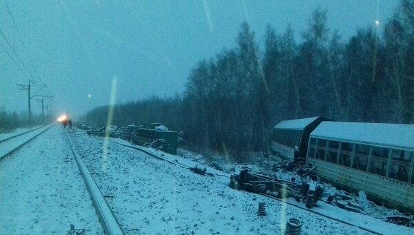 На месте схода вагонов в Называевском районе Омской области. 1 декабря 2018 На месте схода вагонов в Называевском районе Омской области. 1 декабря 2018