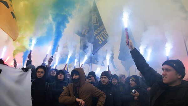 Акция националистов в Киеве за введение военного положения в стране и разрыв дипломатических отношений с Россией Акция националистов в Киеве за введение военного положения в стране и разрыв дипломатических отношений с Россией