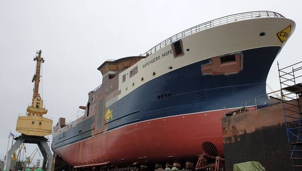 Церемония спуска на воду траулера Баренцево море в Выборге Церемония спуска на воду траулера Баренцево море в Выборге