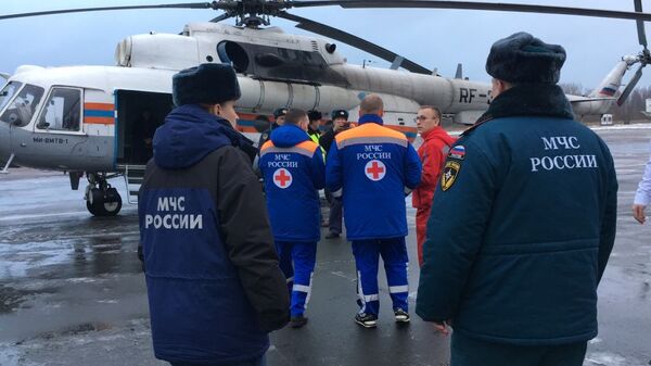 Транспортировка вертолетом семерых пострадавших в ДТП под Псковом в Санкт-Петербург. 12 декабря 2018 Транспортировка вертолетом семерых пострадавших в ДТП под Псковом в Санкт-Петербург. 12 декабря 2018