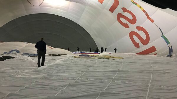 Наполнение самого большого в мире аэростата Россия Наполнение самого большого в мире аэростата Россия