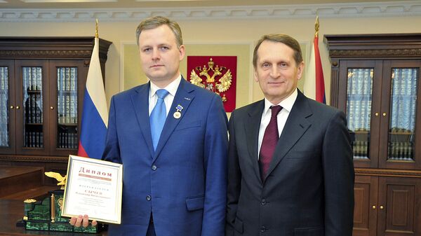 Специальный корреспондент МИА Россия сегодня Владимир Сычев и директор СВР Сергей Нарышкин Специальный корреспондент МИА Россия сегодня Владимир Сычев и директор СВР Сергей Нарышкин