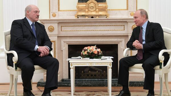 Президент РФ Владимир Путин и президент Белоруссии Александр Лукашенко во время встречи. 25 декабря 2018 Президент РФ Владимир Путин и президент Белоруссии Александр Лукашенко во время встречи. 25 декабря 2018