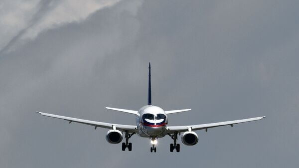 Самолет Sukhoi Superjet 100 Самолет Sukhoi Superjet 100