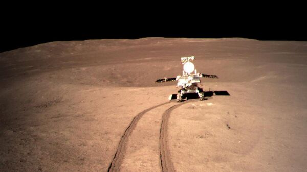 Китайский луноход Юйту-2 на обратной стороне Луны Китайский луноход Юйту-2 на обратной стороне Луны
