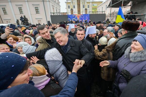 Президент Украины Петр Порошенко во время тура по городам. В Виннице. 13 января 2019 Президент Украины Петр Порошенко во время тура по городам. В Виннице. 13 января 2019