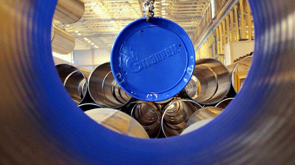 Логотип Газпрома на заводе по производству труб для газопровода