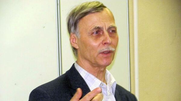 Профессор факультета журналистики МГУ им. Ломоносова Александр Тертычный Профессор факультета журналистики МГУ им. Ломоносова Александр Тертычный