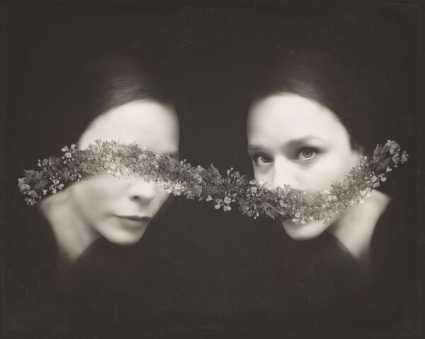 Работа фотографа Ileana Montano, занявшая первое место в категории Self-Portraits в фотоконкурсе Mobile Photography Awards Работа фотографа Ileana Montano, занявшая первое место в категории Self-Portraits в фотоконкурсе Mobile Photography Awards