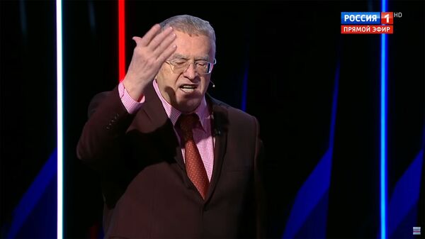 Владимир Жириновский во время программы Воскресный вечер Владимир Жириновский во время программы Воскресный вечер