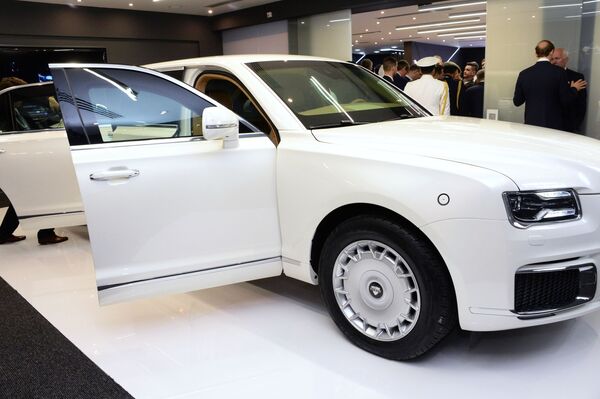 Автомобиль Aurus на международной выставке вооружений IDEX-2019 в Абу-Даби Автомобиль Aurus на международной выставке вооружений IDEX-2019 в Абу-Даби