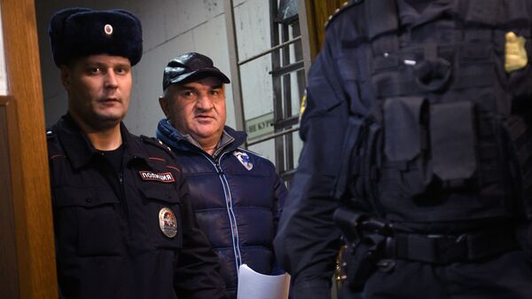 Советник генерального директора Газпром межрегионгаз Рауль Арашуков в суде Советник генерального директора Газпром межрегионгаз Рауль Арашуков в суде