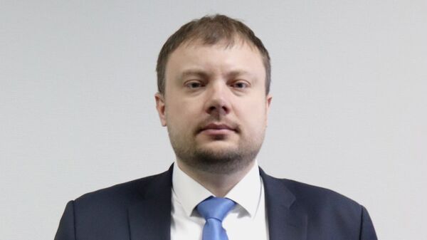 Исполнительный директор НПО Андроидная техника Евгений Дудоров Исполнительный директор НПО Андроидная техника Евгений Дудоров