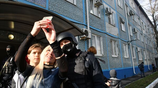 Показательные выступления сотрудников спецподразделения ОМОН Краснодарского края, посвященные 29-ой годовщине образования отряда Показательные выступления сотрудников спецподразделения ОМОН Краснодарского края, посвященные 29-ой годовщине образования отряда