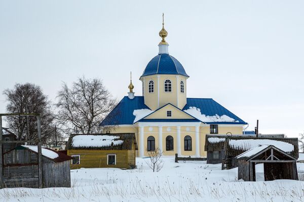 Церковь Тихвинской иконы Божией Матери в деревне Сенная Губа на острове Большой Климецкий в Медвежьегорском районе Республики Карелия Церковь Тихвинской иконы Божией Матери в деревне Сенная Губа на острове Большой Климецкий в Медвежьегорском районе Республики Карелия