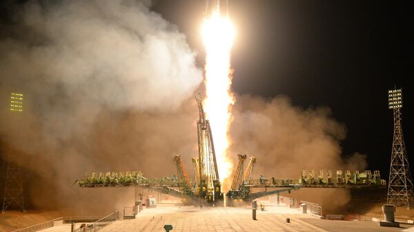 Старт ракеты-носителя Союз-ФГ с пилотируемым кораблем Союз МС-12 со стартового стола первой Гагаринской стартовой площадки космодрома Байконур Старт ракеты-носителя Союз-ФГ с пилотируемым кораблем Союз МС-12 со стартового стола первой Гагаринской стартовой площадки космодрома Байконур