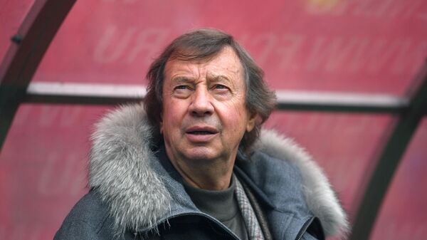 Главный тренер Локомотива Юрий Сёмин Главный тренер Локомотива Юрий Сёмин