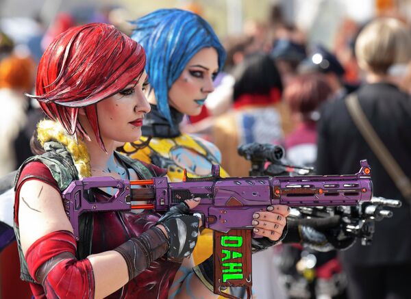 Косплееры выступают Manga Comic Convention во рамках Лейпцигской книжной ярмарки в Лейпциге Косплееры выступают Manga Comic Convention во рамках Лейпцигской книжной ярмарки в Лейпциге