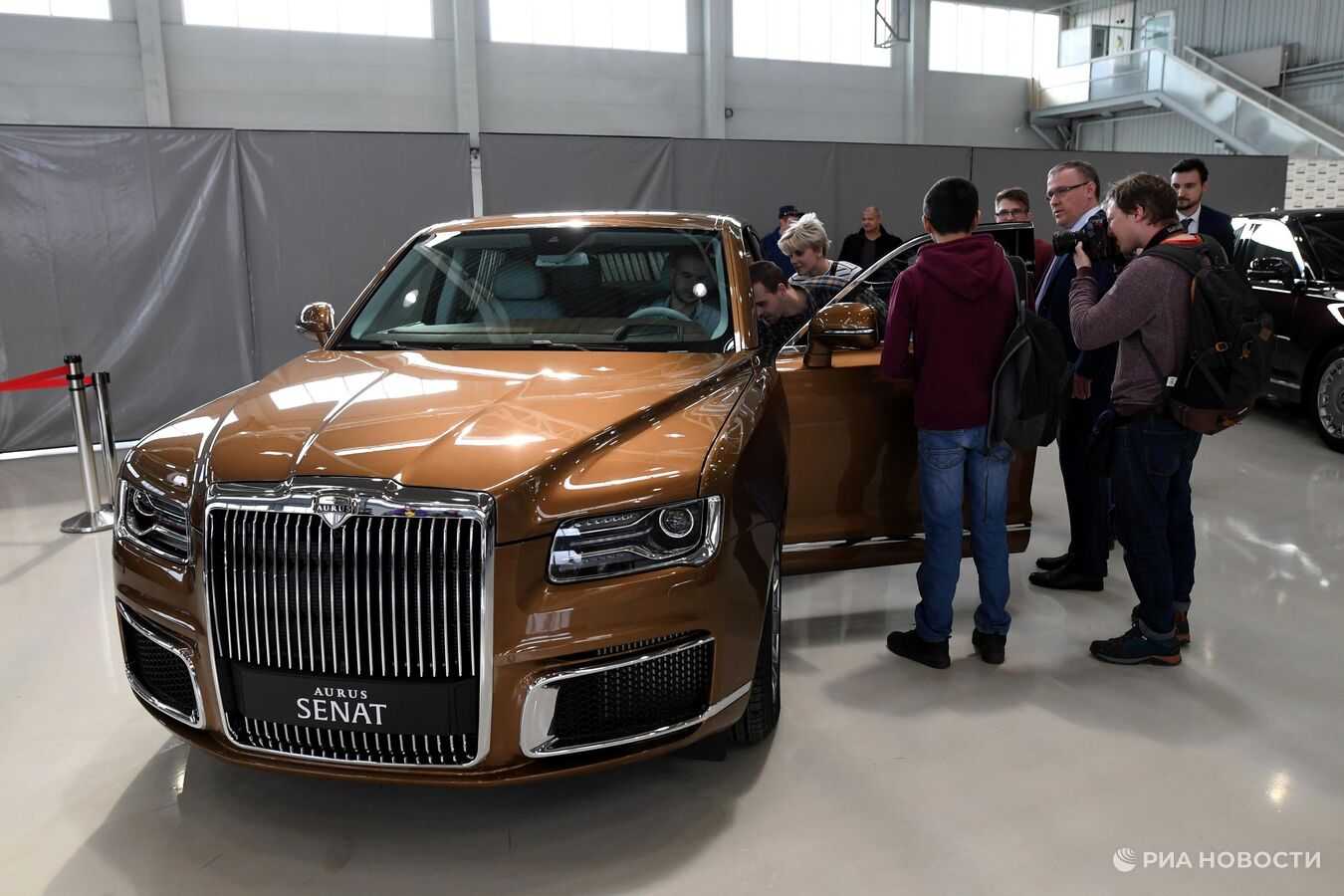 Аурус где производят завод. ФГУП нами Аурус. Аурус автомобиль производитель завод. Аурус комендант автомобиль. Водородный Аурус.