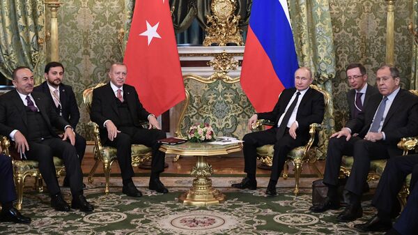Президент России Владимир Путин и президент Турции Реджеп Тайип Эрдоган во время встречи. 8 апреля 2019 Президент России Владимир Путин и президент Турции Реджеп Тайип Эрдоган во время встречи. 8 апреля 2019