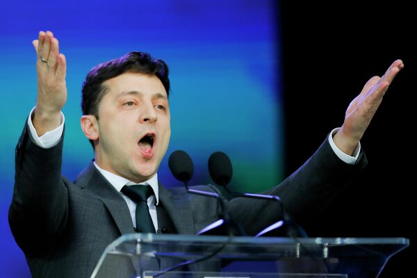Кандидат в президенты Украины Владимир Зеленский во время дебатов в НСК Олимпийский в Киеве Кандидат в президенты Украины Владимир Зеленский во время дебатов в НСК Олимпийский в Киеве