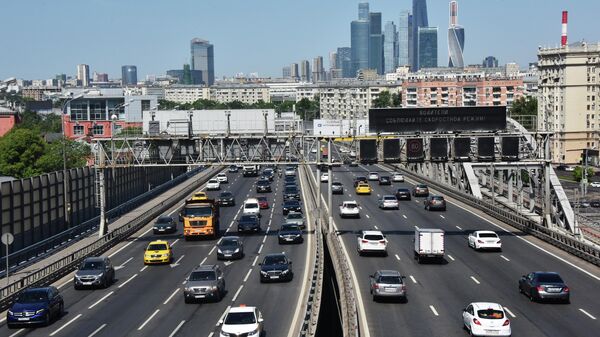 В Совфеде оценили необходимость ограничения скорости движения в городах
