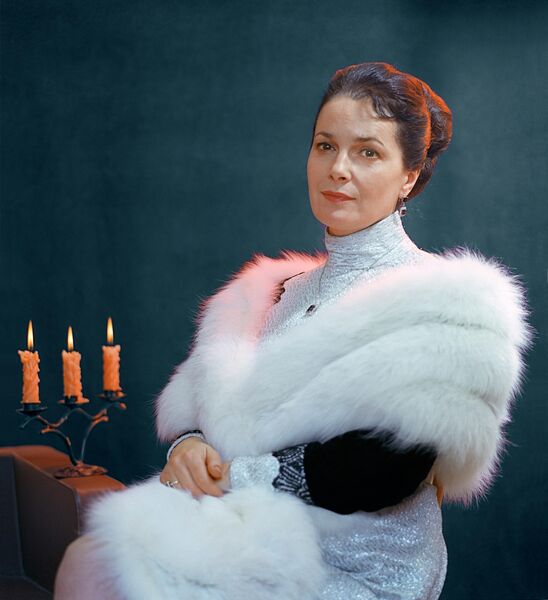 Элина Быстрицкая, народная артистка РСФСР Элина Быстрицкая, народная артистка РСФСР
