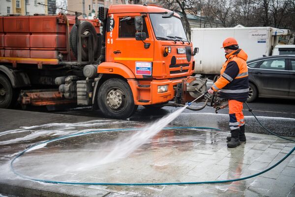 Мойка тротуаров шампунем в Москве Мойка тротуаров шампунем в Москве