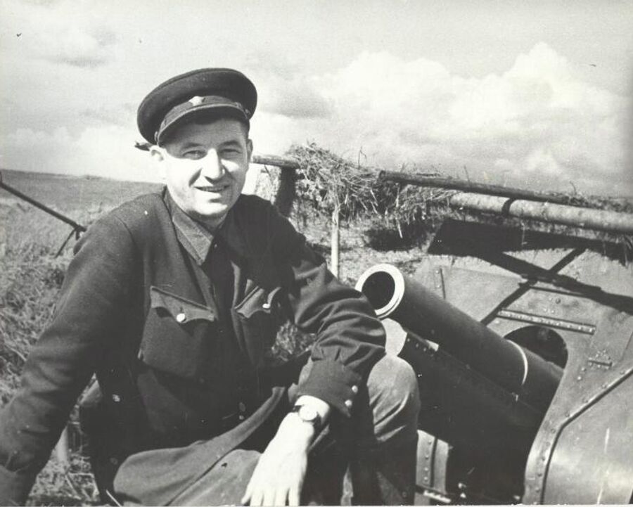 Военный фотокорреспондент Владимир Гребнев Военный фотокорреспондент Владимир Гребнев