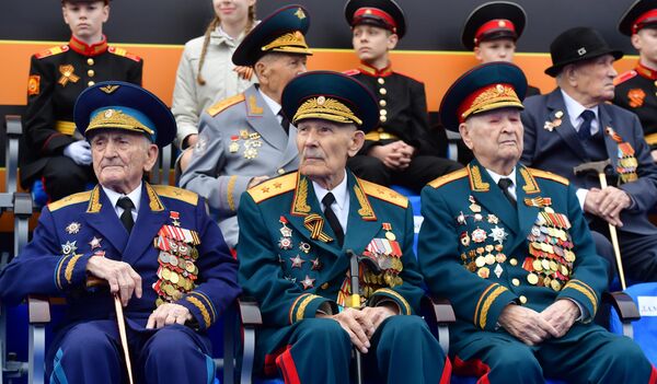 Ветераны на Красной площади перед началом военного парада, посвящtнного 74-й годовщине Победы в Великой Отечественной войне Ветераны на Красной площади перед началом военного парада, посвящtнного 74-й годовщине Победы в Великой Отечественной войне