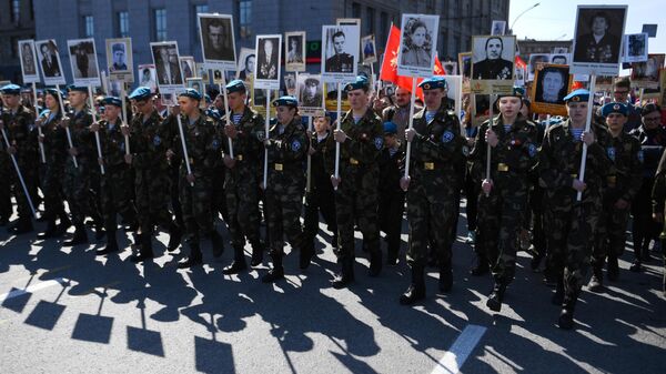 Участники акция Бессмертный полк в Новосибирске Участники акция Бессмертный полк в Новосибирске