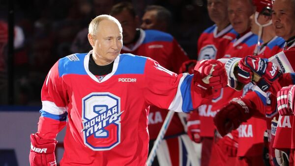 Президент РФ В. Путин принял участие в гала-матче Ночной хоккейной лиги Президент РФ В. Путин принял участие в гала-матче Ночной хоккейной лиги
