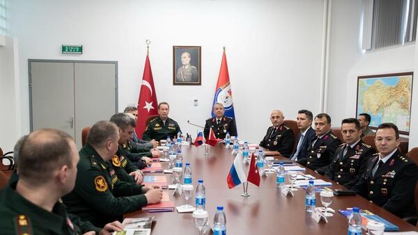 Глава Росгвардии Виктор Золотов во время визита в Турцию. Рабочая встреча с представителями МВД и жандармерии Глава Росгвардии Виктор Золотов во время визита в Турцию. Рабочая встреча с представителями МВД и жандармерии