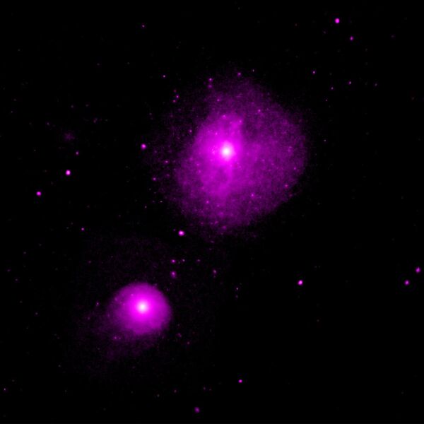 Скопление Печи и эллиптические галактики NGC 1399 и NGC 1404 Скопление Печи и эллиптические галактики NGC 1399 и NGC 1404