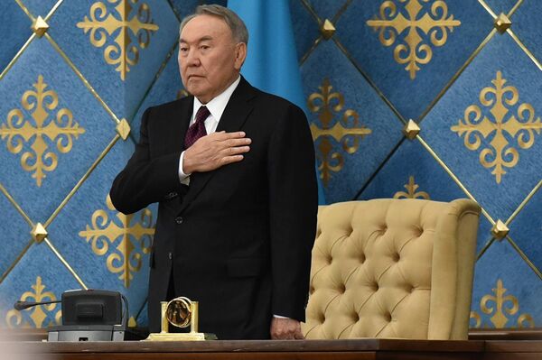 Экс-президент Казахстана Нурсултан Назарбаев на совместном заседании палат Парламента Казахстана Экс-президент Казахстана Нурсултан Назарбаев на совместном заседании палат Парламента Казахстана